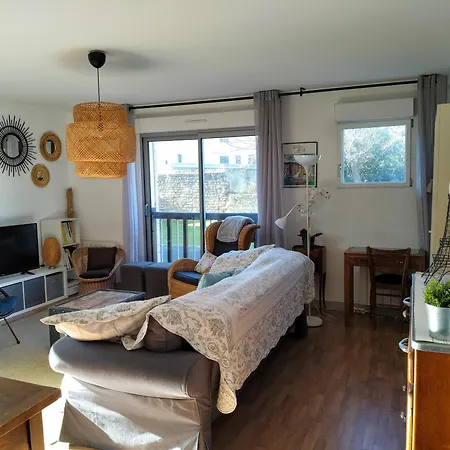 Grand 3 Pieces, Terrasse Au Sud Et A 80m Appartement Cabourg