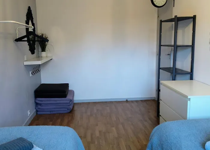 Grand 3 Pieces, Terrasse Au Sud Et A 80m *