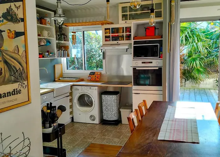 Grand 3 Pieces, Terrasse Au Sud Et A 80m Daire Cabourg