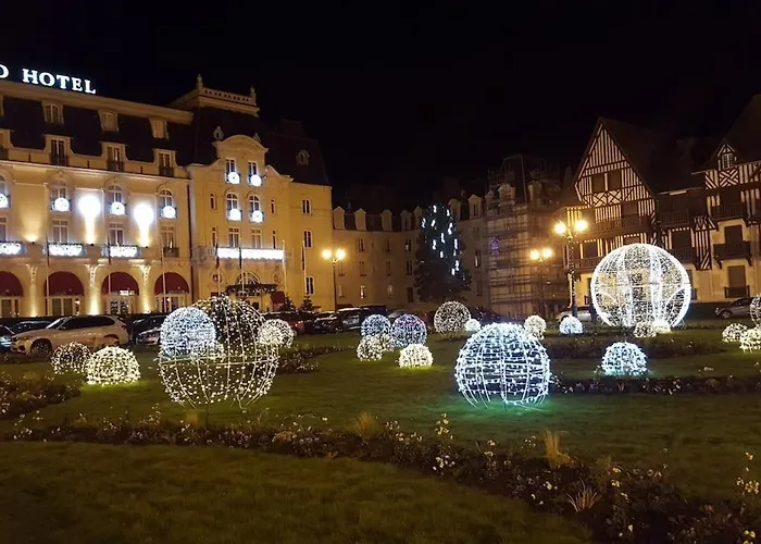 Grand 3 Pieces, Terrasse Au Sud Et A 80m * Cabourg